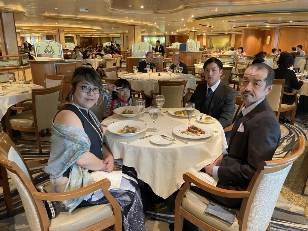 家族クルーズ GW ダイヤモンドプリンセス ドレスコード